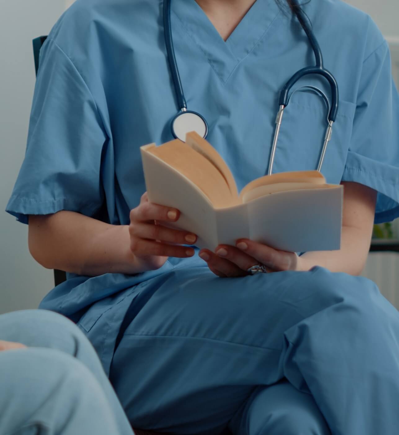 Writing a Reflective Nursing Paper Step by Step: A Complete Guide